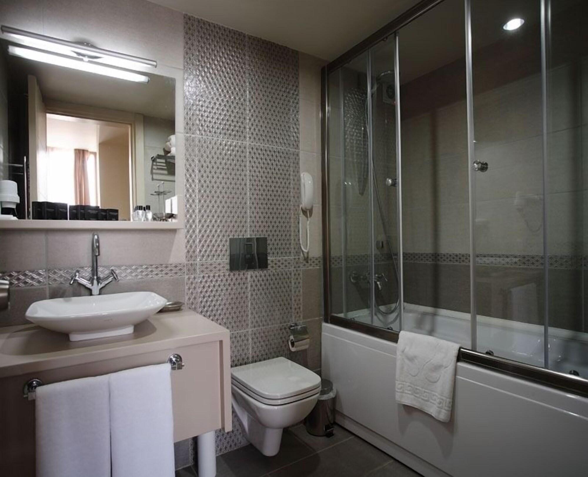 Home Stay Home Sisli Estambul Exterior foto