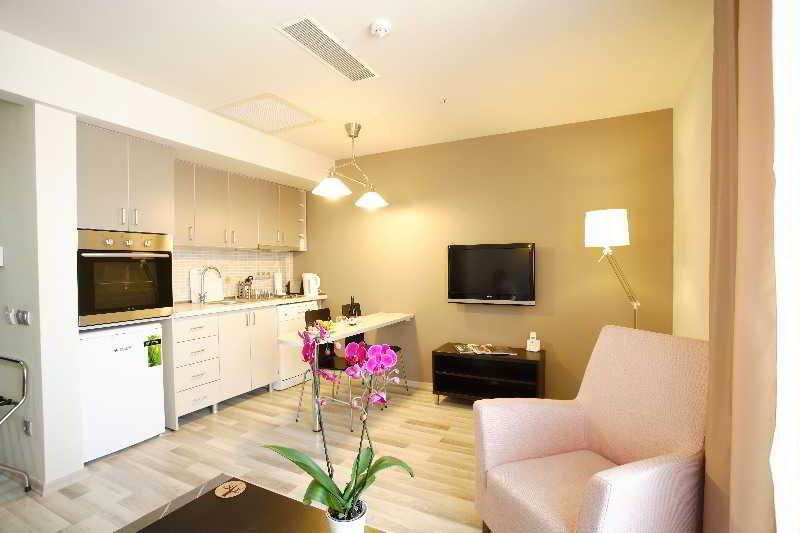 Home Stay Home Sisli Estambul Exterior foto